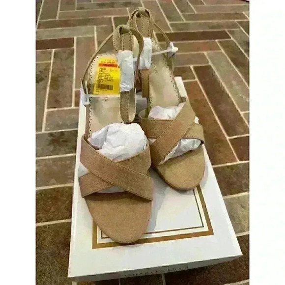 Charter Club Nude Slingback Sandal size 7.5‎ NWB - Picture 2 of 5